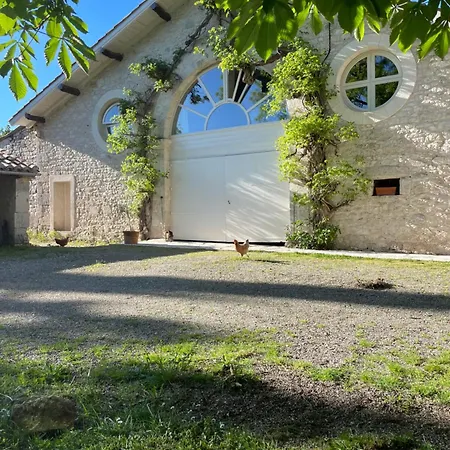 Nocleg ze śniadaniem La Grange Du Barry
